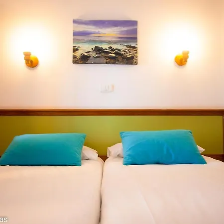 Aparthotel Brisamar Canteras 2*