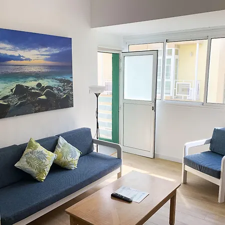 Brisamar Canteras Aparthotel 2*